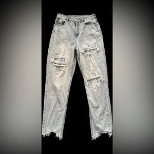 American Eagle Curvy Mom Jean